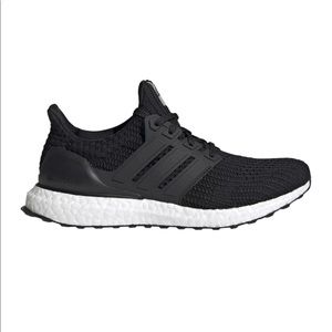WOMENS BLACK ULTRABOOST